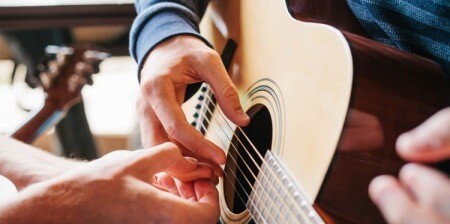 Udemy Learn to Play Guitar In 20 Days Guitar Beginner Lessons TUTORiAL